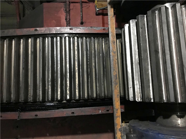 為惠州廣大水泥有限公司煤磨大小齒輪安裝調(diào)試現(xiàn)場