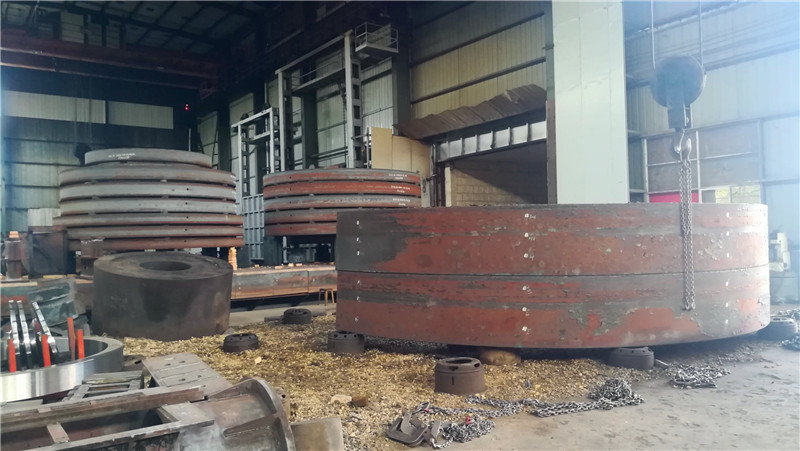 為磨機、窯做的大齒輪及輪帶的熱處理爐